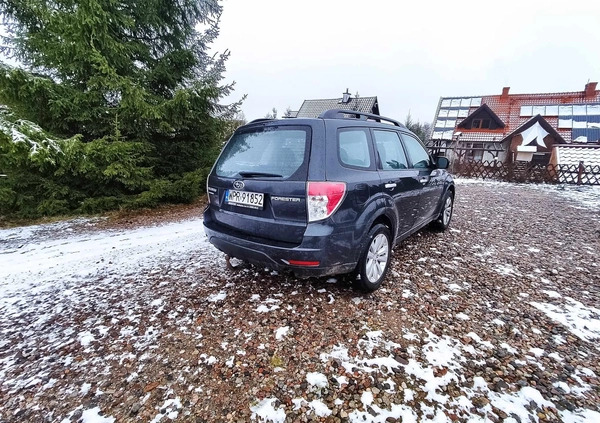 Subaru Forester cena 37500 przebieg: 251000, rok produkcji 2012 z Giżycko małe 121